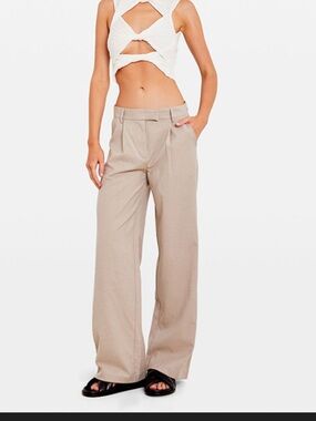 Chosen by TUCHUZY white leg beige pants